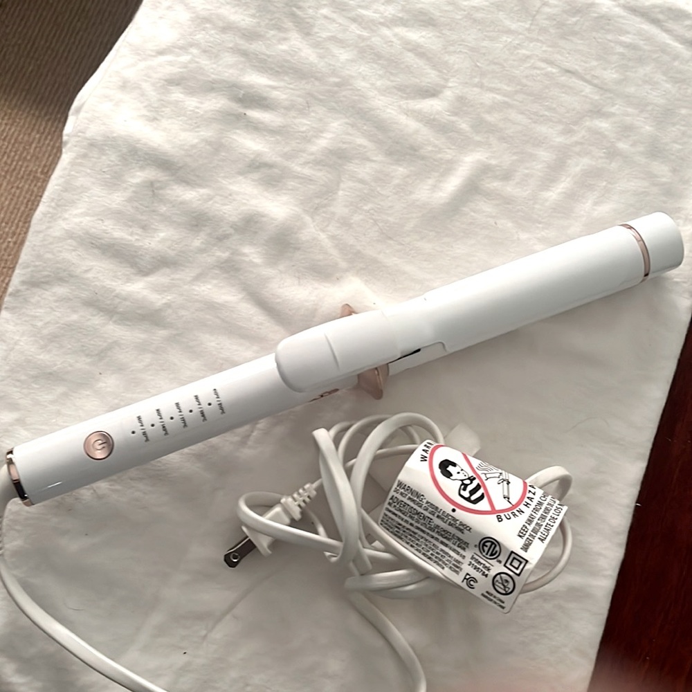 T3 1.3 inch barrel curling iron